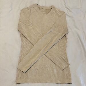 FIGS Women's Salta long sleeve tan under scrub